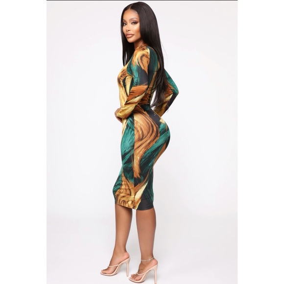 Fashion Nova Midi Dress - Picture 4 of 4